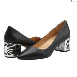 Adrienne Vittadini Flori Heels